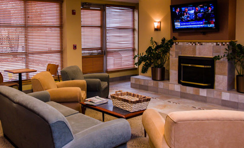 Libertyville lounge area